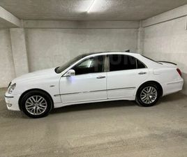 TOYOTA CROWN MAJESTA