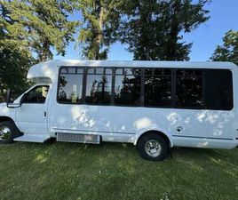 2012 FORD E450 22 PASSENGER SHUTTLE BUS VAN, ONLY 88K MILES..