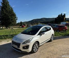 PEUGEOT 3008 PEUGEOT 3008 1.6 HDI 115 CROSSWAY GARANTIE GPS TOIT PANO CAMÉRA SEMI CUIR
