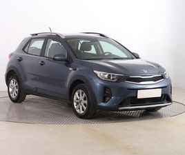 KIA STONIC KIA STONIC SILVER 1.2 DPI SERV.KNIHA, PARK. SENZORY