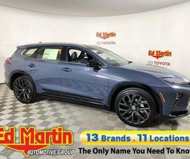 USED 2025 TOYOTA CROWN SIGNIA LIMITED