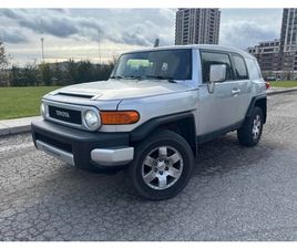 TOYOTA FJ CRUISER 4WD
