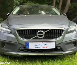 VOLVO V40 CROSS COUNTRY T3 VOLVO V40 CROSS COUNTRY T3 DRIVE-E SUMMUM