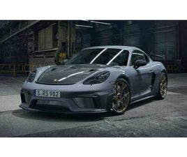 PORSCHE 718 CAYMAN GT4 RS