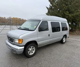 2004 FORD E-150 HANDICAP LIFT AUTO 4.6 LITER WELL KEPT RUNS GREA