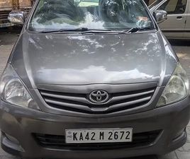 TOYOTA INNOVA