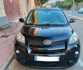 TOYOTA - URBAN CRUISER