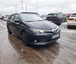 TOYOTA AURIS TOURING SPORTS TOYOTA AURIS TOURING SPORTS 1,8 HYBRID ACTIVE - 14 PÄIVÄN PALAUTUSOIKEUS - NAVI, PERUUTUSKAMERA, VAKIONOPEUDENSÄÄDIN - ILMAINEN KOTIINTOIMITUS! - J. AUTOTURVA
