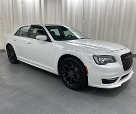 USED 2023 CHRYSLER 300 TOURING