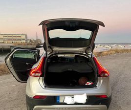 VOLVO V40 CROSS COUNTRY D2 VOLVO V40 CROSS COUNTRY SETEMBRO/13
