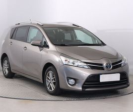 TOYOTA VERSO TOYOTA VERSO 1.6 D-4D TEMPOMAT, PARK. SENZORY, VYHŘ. SEDAČEK