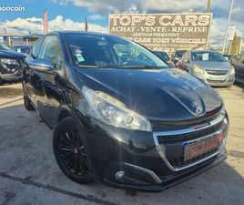 PEUGEOT 208 PEUGEOT 208 1.2 82CH ALLURE * GPS RADAR CAMERA BLUETOOTH CLIM JANTES ALU TOIT PANO * CRIT'AIR 1 * 2018 * FACTURES D'ENTRETIEN À JOUR PEUGEOT