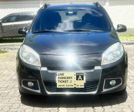 RENAULT SANDERO RENAULT SANDERO PRIVILÈGE HI-FLEX 1.6 16V 5P AUT 2013