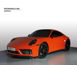 PORSCHE 911 CARRERA 4 GTS