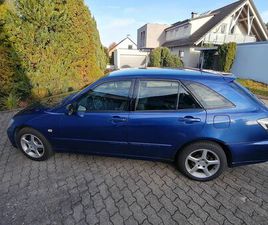 LEXUS IS300 SPORT CROSS BJ. 2003
