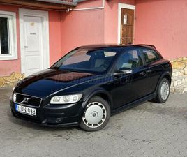 VOLVO C30 1.6 D SUMMUM MAGYAR 3TUL JÓGUMI BŐR SIPS TEMP 200EKM 2XDKLÍMA HPHIFI ISOFIX SZKÖNYV SZÉP ÁLLA