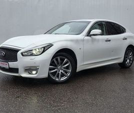 INFINITI Q70