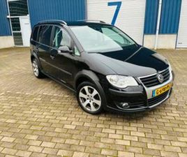VOLKSWAGEN CROSSTOURAN VOLKSWAGEN TOURAN 1.4 TSI 125KW CROSS DSG 2007 ZWART — VOLKSWAGEN — MARKTPLAATS