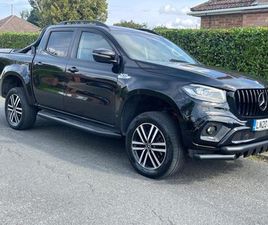 MERCEDES CLASSE X MERCEDES X350 3.0V6 CDI 4MATIC 7G-TRONIC IN BLACK METALLIC WITH LIFT KIT