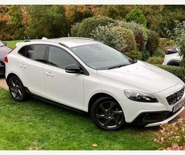 VOLVO V40 CROSS COUNTRY T5 2.0 T5 LUX NAV HATCHBACK 5DR PETROL AUTO AWD EURO 6 (START/STOP) (245 PS)