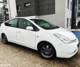 TOYOTA PRIUS (HYBRID)