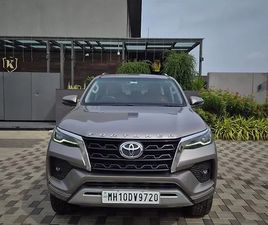 TOYOTA FORTUNER