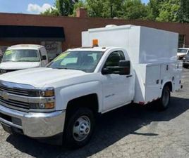 2016 CHEVROLET SILVERADO 3500HD REG CAB 137.5”WB 4X4 ENCLOSED UTILITY