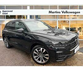 VOLKSWAGEN TOUAREG - 3.0 V6 TDI 4MOTION BLACK EDITION 5DR TIP AUTO **FACTORY TOWBAR**