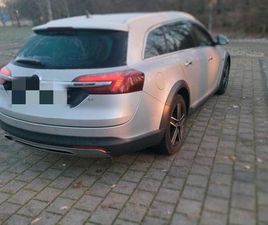 OPEL INSIGNIA COUNTRY TOURER 4×4