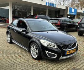VOLVO C30 VOLVO C30 - 2.0 KINETIC BLUETOOTH YOUNGTIMER/ LAGE BIJTELLING/ BTW VOORDEEL €200,