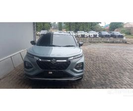 2025 SUZUKI FRONX 1.5 SGX HYBRID (2 TONE) SUV DISKON 20JUTA BUNGA 0 PERSEN