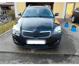 TOYOTA AVENSIS COMBI EXECUTIVE 2,2-L-D-CAT EXECUTIVE
