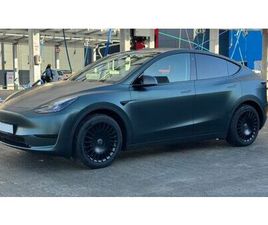 TESLA MODEL Y TESLA MODEL Y HINTERRADANTRIEB, SONDERFARBE, SR RWD