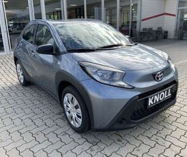 TOYOTA AYGO X TOYOTA AYGO X PLAY
