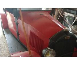 1925 PEUGEOT QUADRILETTE ROUGE MANUEL, 4 VITESSES CONDUIT...