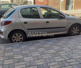 PEUGEOT 206 DIESEL MANUELLE 2012 À CASABLANCA