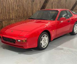 PORSCHE 944