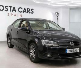 VOLKSWAGEN - JETTA 1.6 TDI 105CV DSG SPORT