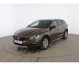 VOLVO V60 CROSS COUNTRY 2.4 D4