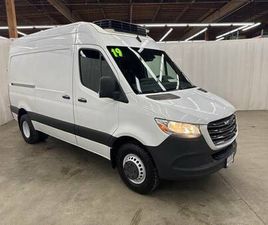 FREIGHTLINER SPRINTER 2500 2019 FREIGHTLINER SPRINTER 2500 DIESEL HIGH ROOF CARGO VAN