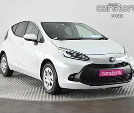 TOYOTA PRIUS C TOYOTA AQUA 1.5 HYBRID