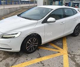 VOLVO V40 D3 VOLVO V40