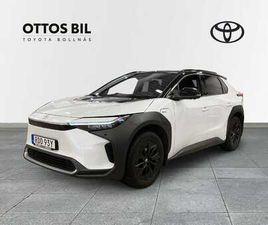 TOYOTA BZ4X TOYOTA BZ4X 71.4 KWH AWD, 217HK - EXECUTIVE / V-HJUL, DRAG, PANO, JBL
