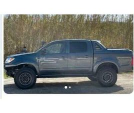 TOYOTA - HILUX