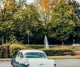 PONTIAC CHIEFTAIN DELUXE V8