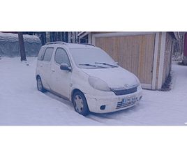 TOYOTA YARIS VERSO