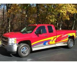 CHEVROLET SILVERADO 3500HD EXTENDED CAB 2012 CHEVROLET SILVERADO 3500HD LT CUSTOM