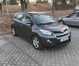 TOYOTA URBAN CRUISER