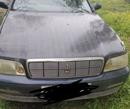 TOYOTA CROWN MAJESTA