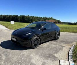 PERFORMANCE AWD ,FULL SELFE DRIVING , AHK VOLL
